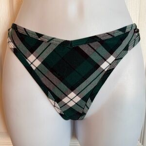 NWT Victoria’s Secret Pink Medium Green Plaid Logo Thong Panty